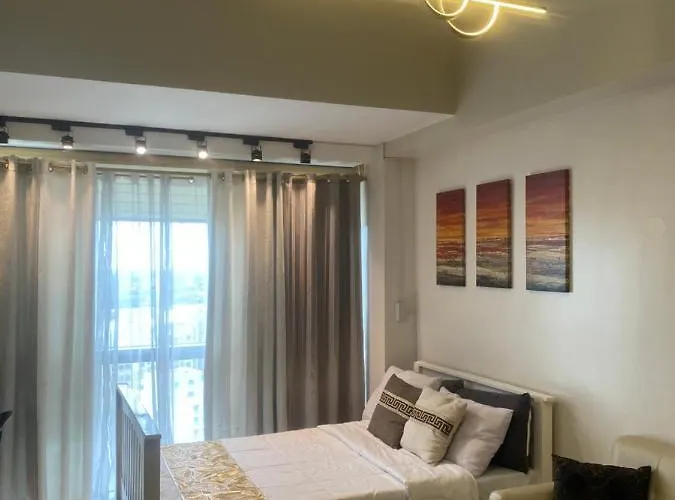 The Haven 2 At One Eastwood Ave Tower 1 With Amazing View No Pets Allowed *